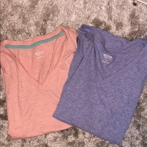2 V-Neck Tee’s